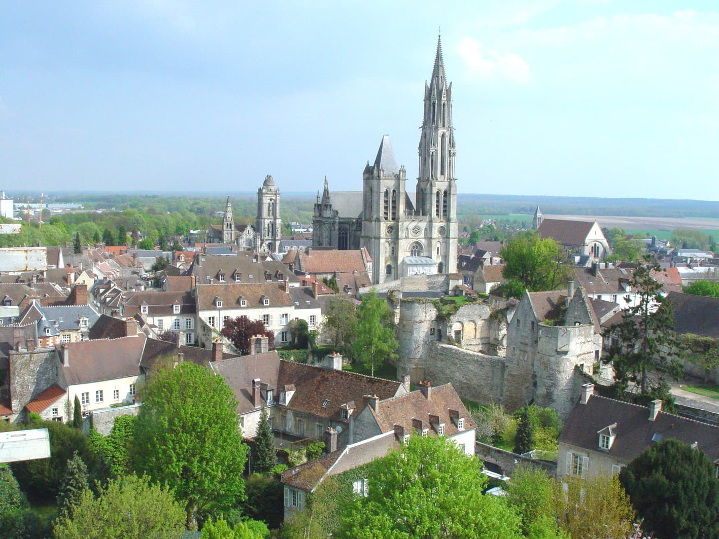 Vue de Senlis - Massages et spas à Senlis