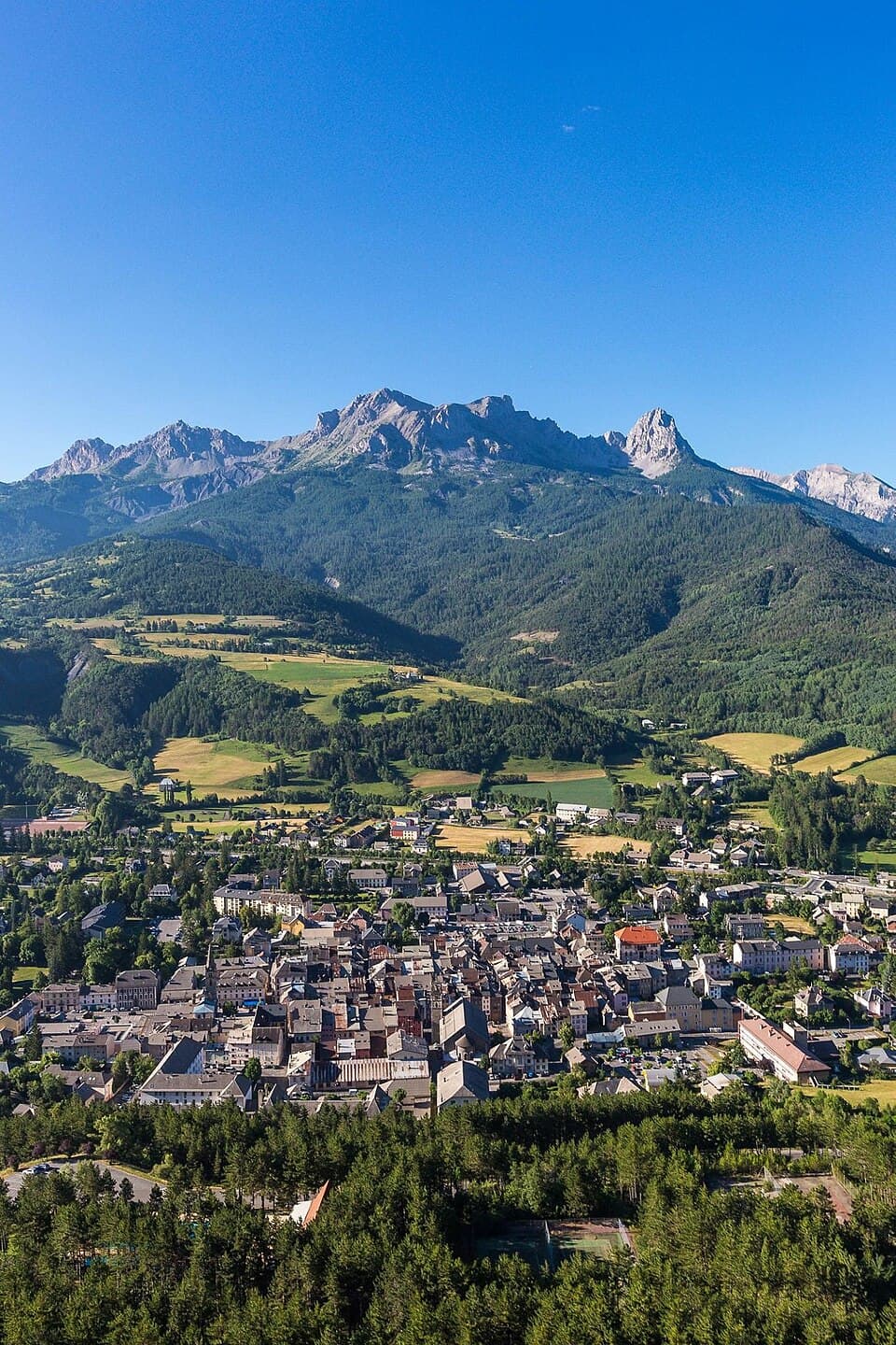 Vue de Barcelonnette - Massages et spas à Barcelonnette