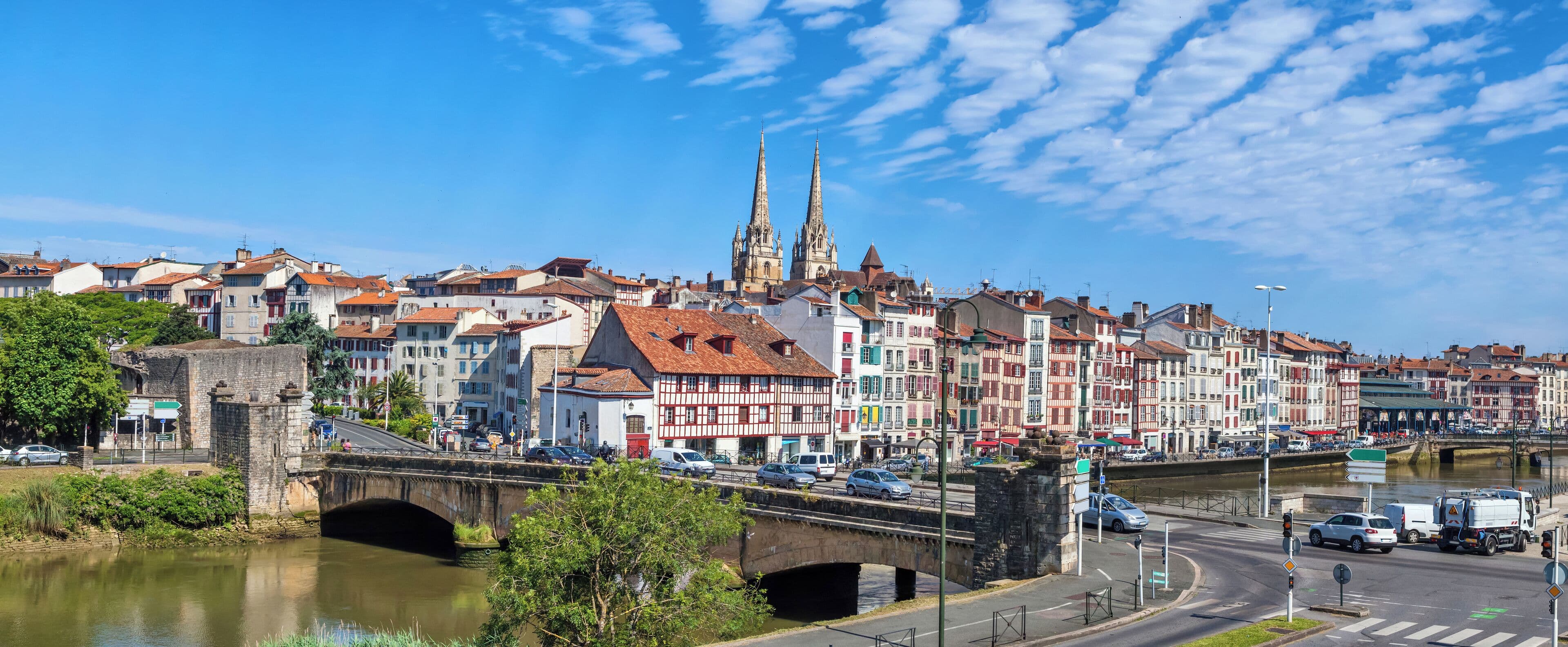 Vue de Bayonne - Massages et spas à Bayonne